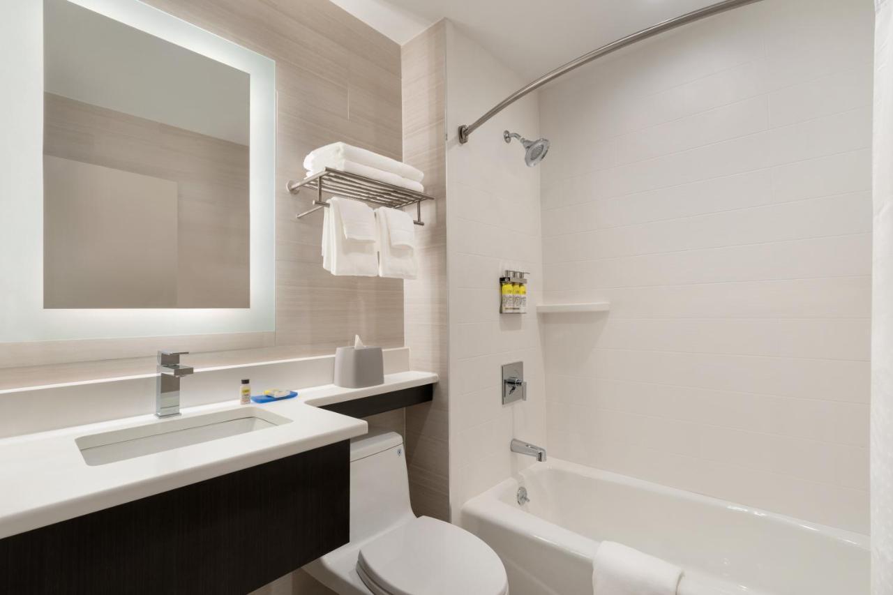 Holiday Inn Express - Jamaica - Jfk Airtrain - Nyc By Ihg New York Exterior foto