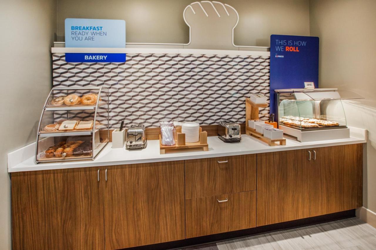 Holiday Inn Express - Jamaica - Jfk Airtrain - Nyc By Ihg New York Exterior foto